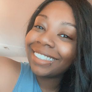 Meet your Posher, Hailey